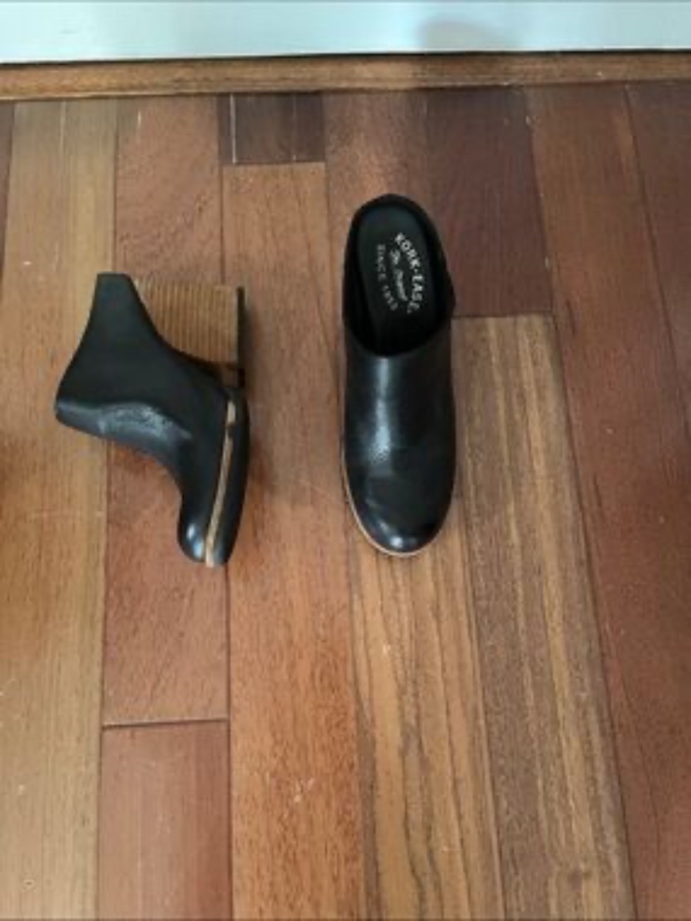 Kork- Ease Black Mules & Clogs - Picture 2 of 3